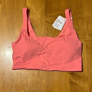 Bend this Scoop and Square Bra